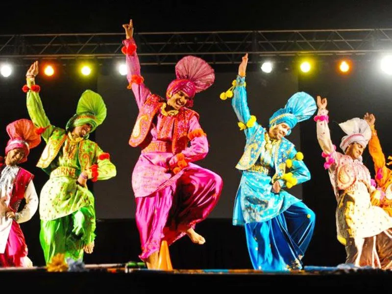 bhangra dance